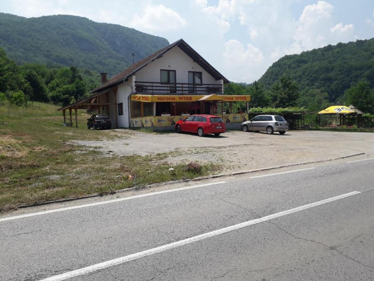 Prenociste Vitas Bed and Breakfast Miljevina Εξωτερικό φωτογραφία