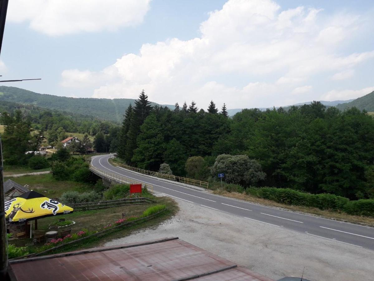 Prenociste Vitas Bed and Breakfast Miljevina Εξωτερικό φωτογραφία