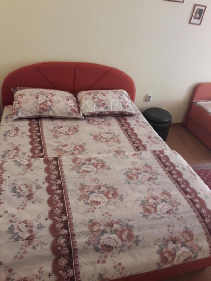 Prenociste Vitas Bed and Breakfast Miljevina Εξωτερικό φωτογραφία