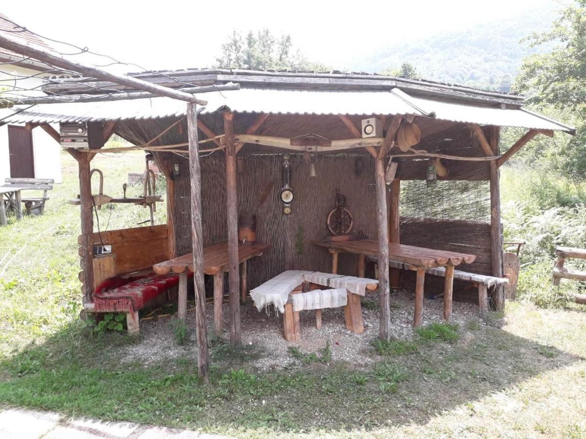 Prenociste Vitas Bed and Breakfast Miljevina Εξωτερικό φωτογραφία