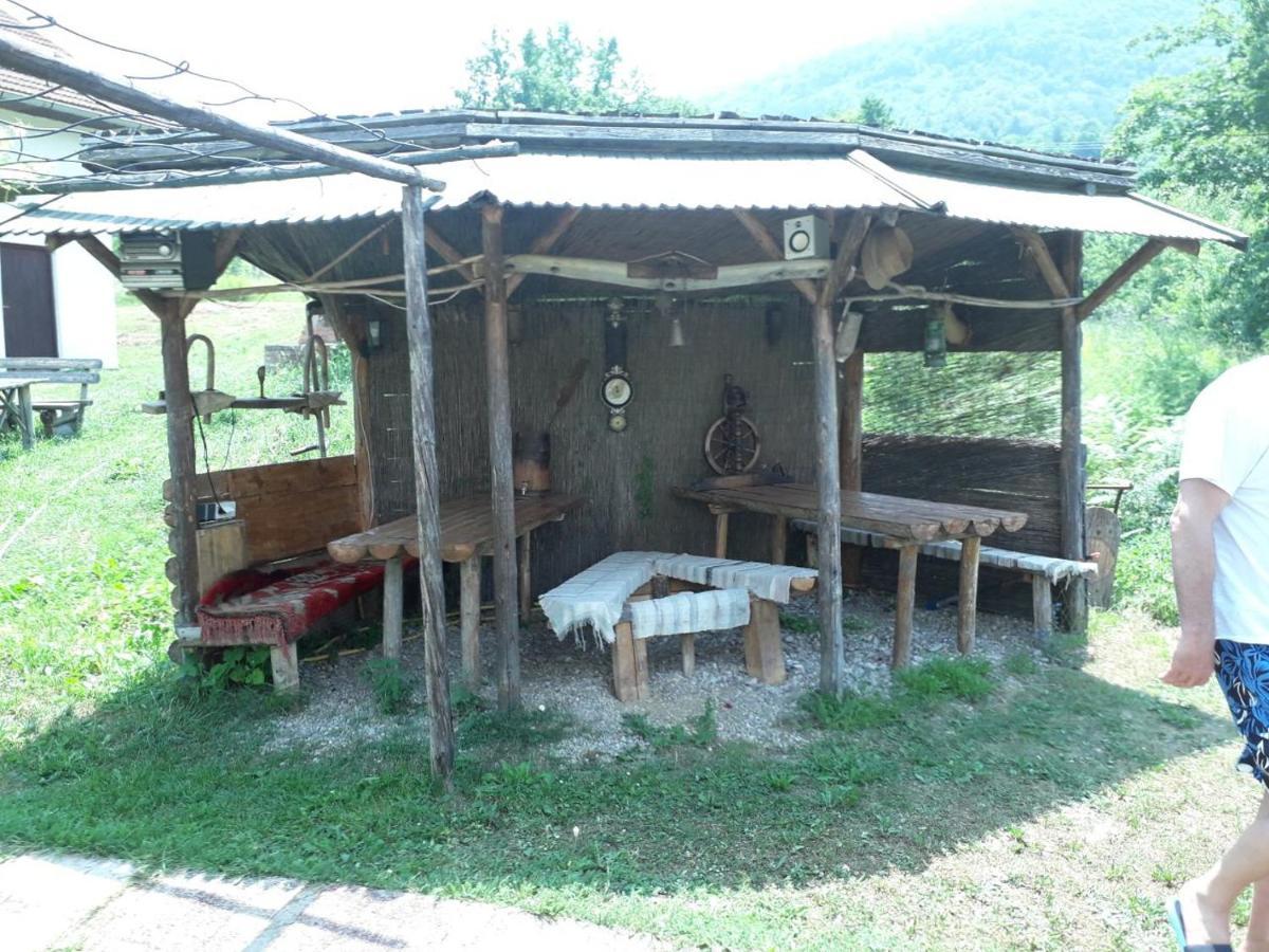 Prenociste Vitas Bed and Breakfast Miljevina Εξωτερικό φωτογραφία